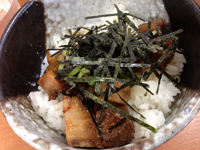 チャーシュー丼