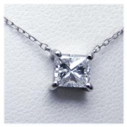 ptプリンセスカットダイヤペンダント０．４６３ct　Eカラー純白ダイヤモンドの輝き　御買い得品￥95,000税込
