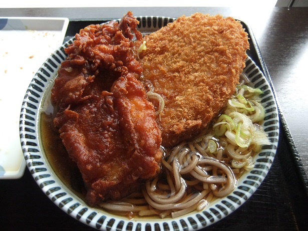 鶴兵衛@京成八幡のかけそば+大判コロッケ+こだわり鶏唐揚げ2