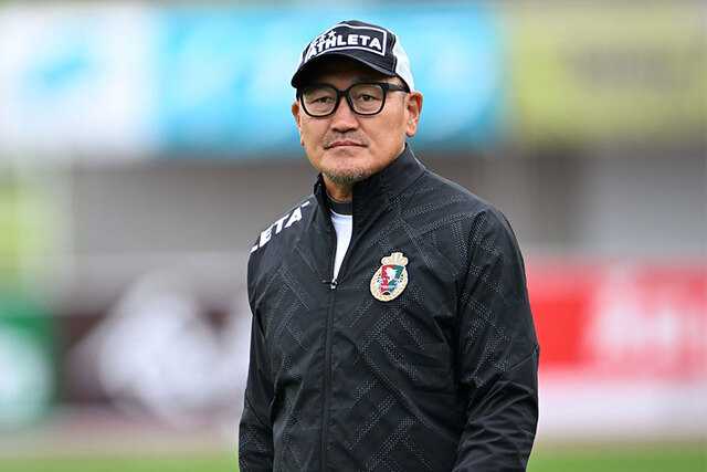 パワハラ疑惑のJ3高知・秋田豊監督　約8割の選手が解任を求める署名にサイン