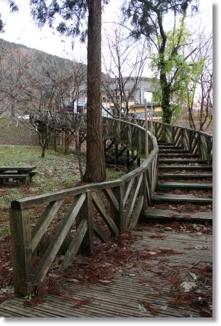 もく遊りん-11 ウッドデッキ-4 13.11.27