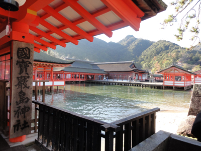 厳島神社入り口
