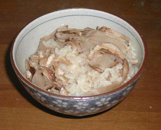 6まつたけごはんちゃわんもり.jpg