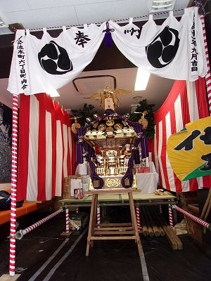 6丁目の神輿.jpg