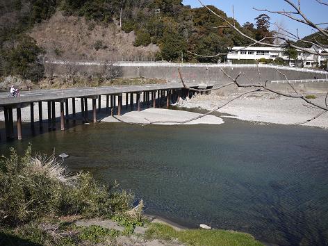 潜水橋