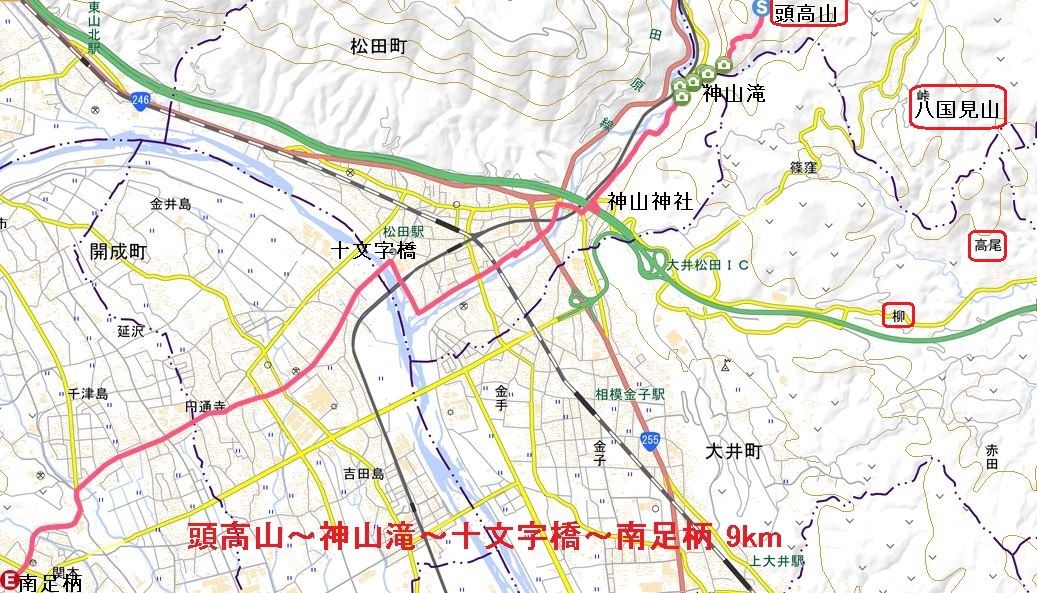 神山滝 眼の前を落ちていく 吸い込まれそうな迫力がありスリル満点 足柄山徘徊 楽天ブログ