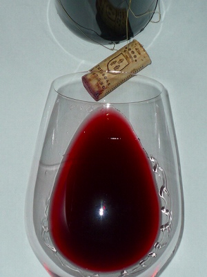 Marques de Toledo Gran Reserva 2006 glass.jpg