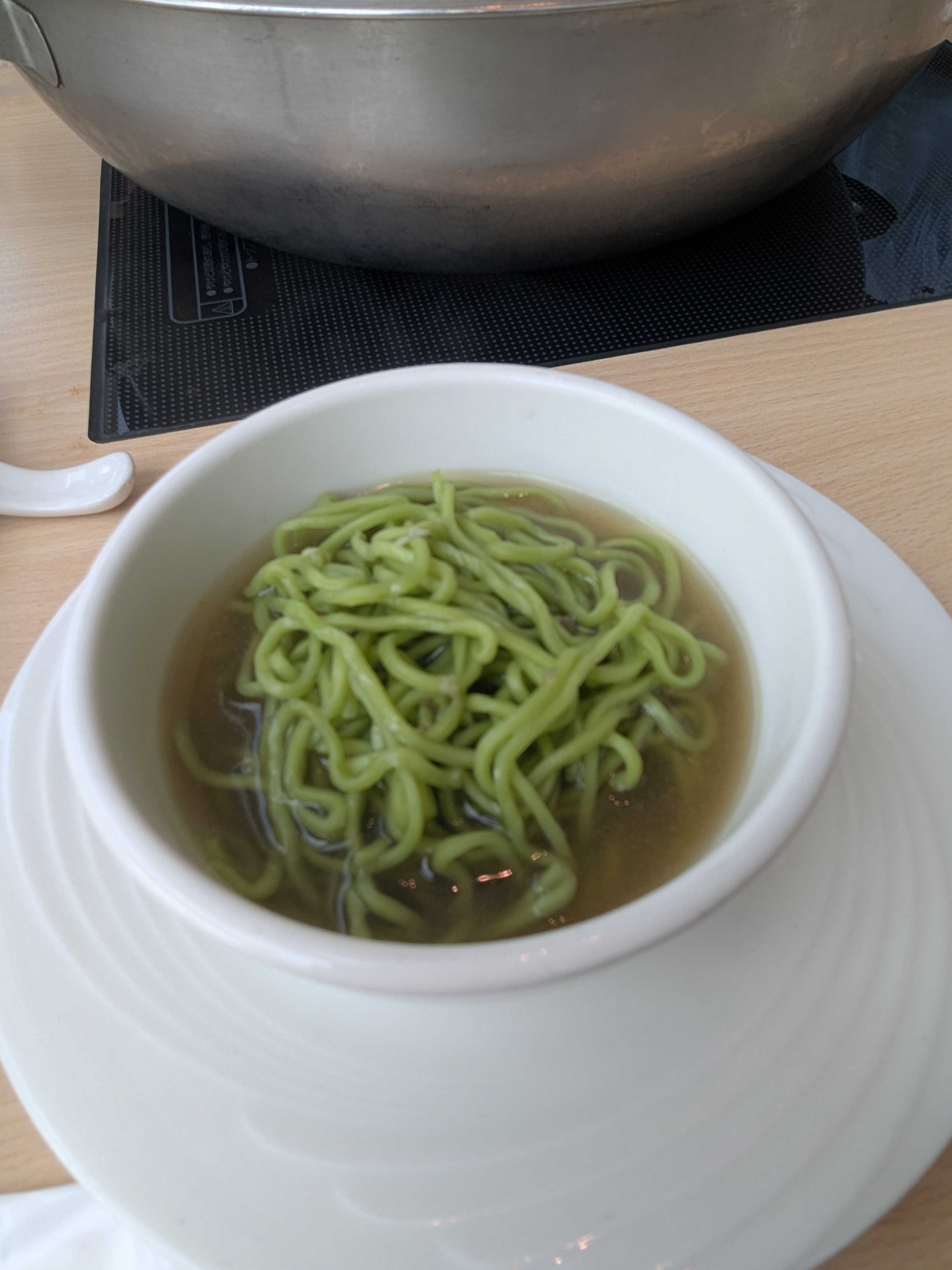 天香回味 銀座中央通り店　女子会ランチ　薬膳鍋コースBセット　翡翠麵