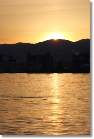 港の夜明け-19 13.1.5 7：24