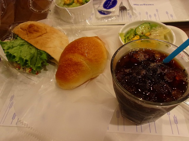 ワンコインパン.jpg