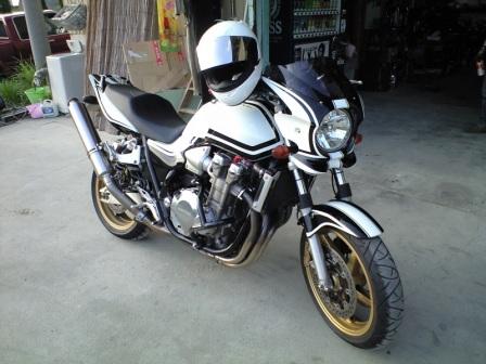 CB1300_3