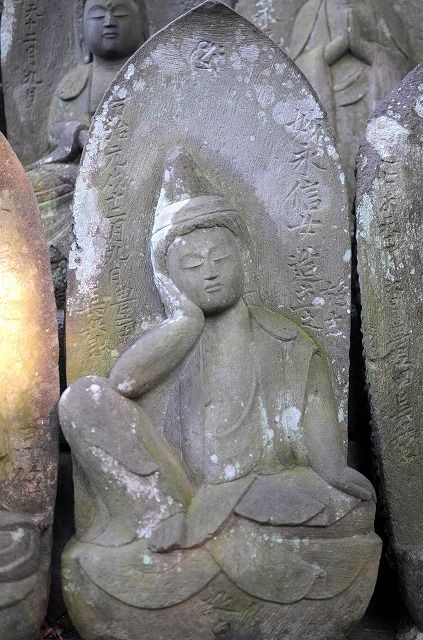 石仏、如意輪観音、小さな石仏、日本人彫刻 石仏、如意輪観音、日本人