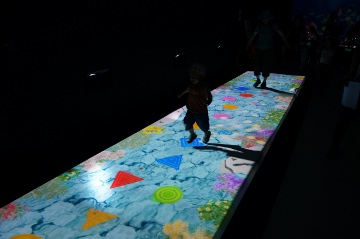 TeamLab150806-2