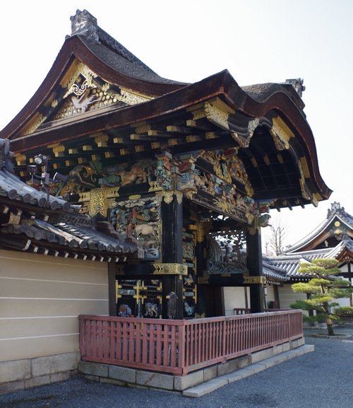 西本願寺唐門06ML.jpg