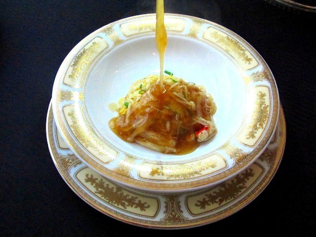 チャーハン　フカヒレ餡かけ