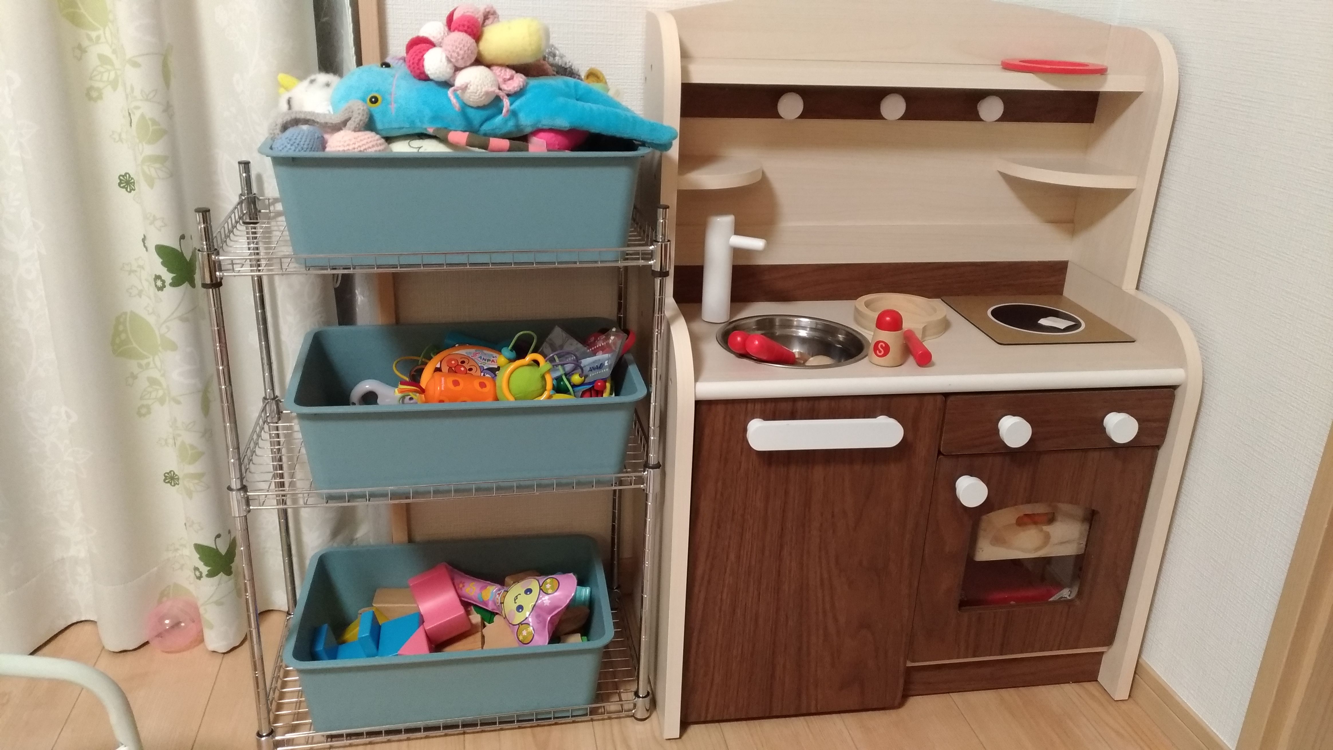 ままごとキッチン組み立てandおもちゃ棚diy Miomama編み物日記 楽天ブログ