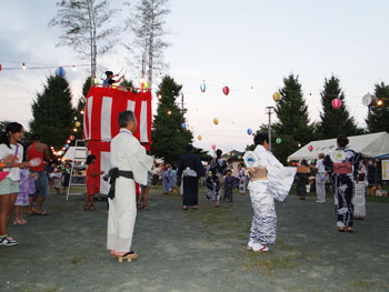 手踊り