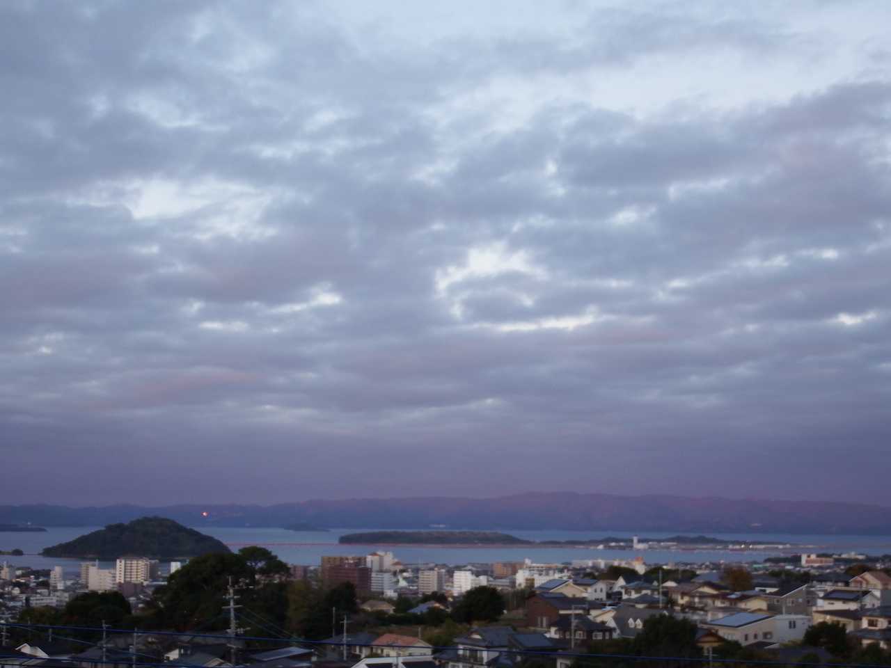 今日の大村 雲り空に陽が照っています | KOZO in Omura - 楽天ブログ