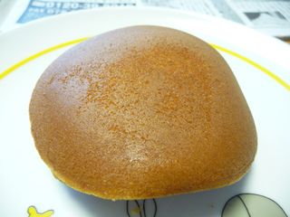 愛媛　松山　一六本舗の三笠　どら焼き