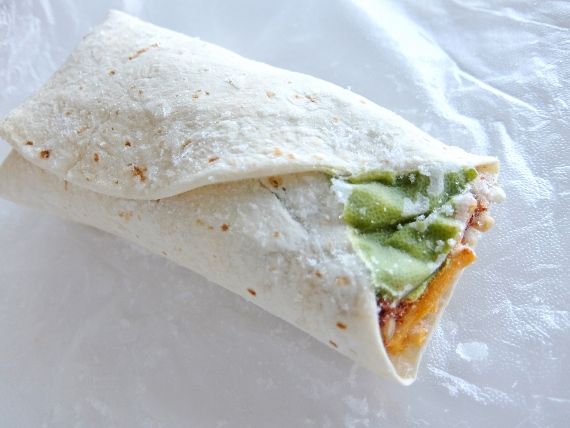 コストコ ブリトー(チキン＆アボカド)　1,380円也　Burritos(Chichen&Avocado)