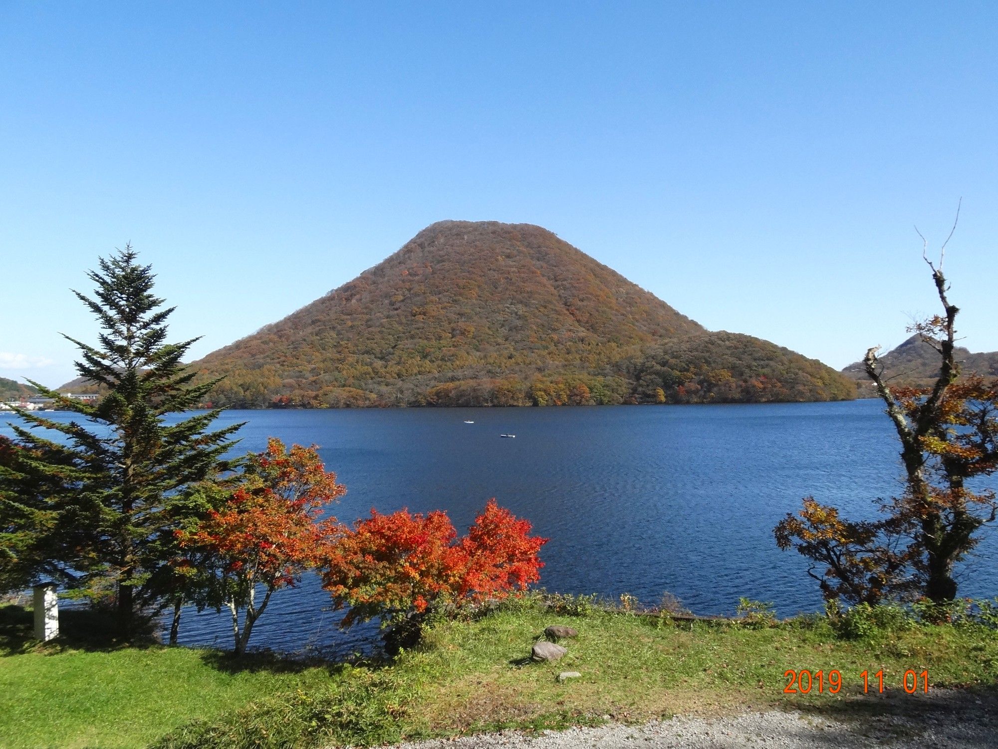標高1000m、榛名山の紅葉を撮影した！ 2019年11月1日 | 山と花と小型車でサイクリング！ - 楽天ブログ