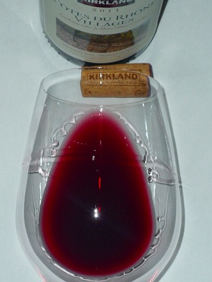 Kirkland Signature CdR Villages Rouge 2011 glass.jpg