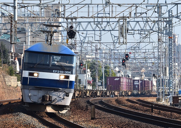 10 EF210-304 73レ.jpg