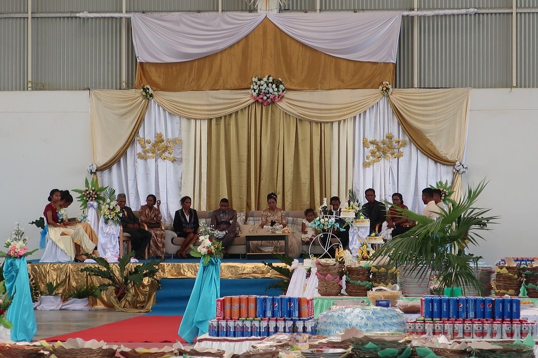 パウロ先生の結婚式の巻 Tropical East Timor ワニ通信 東ティモール 楽天ブログ