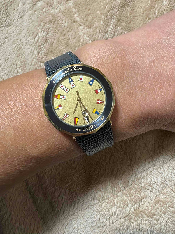 CORUM　コルム　金属ベルトコマ　2個 アドミラルズカップ レディース CORUM（コルム）のアドミラルズカップ V52の金属ベルトを革