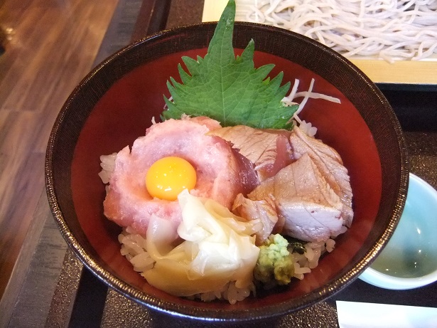 竹の塚５丁目・かごの屋竹ノ塚店のまぐろの漬け丼