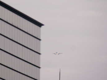 飛行機　3.9　1　2015