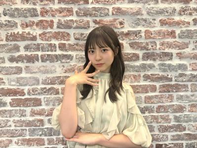 ☆乃木坂46♪5期生『冨里奈央』「個別写真」＆「自筆プロフィール