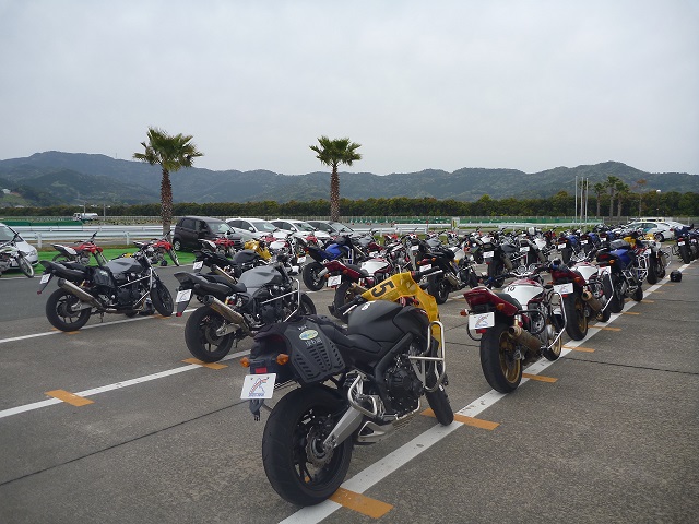 お昼休み中