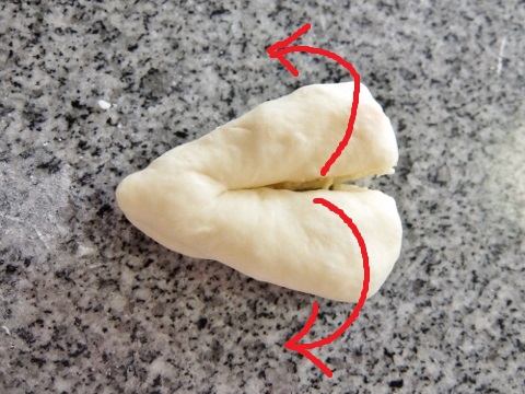 ハートのチーズパン　成形付き　簡単