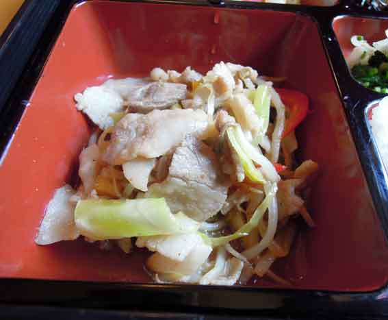 アメリカンステーションの「豚肉のスタミナ炒め」-2♪