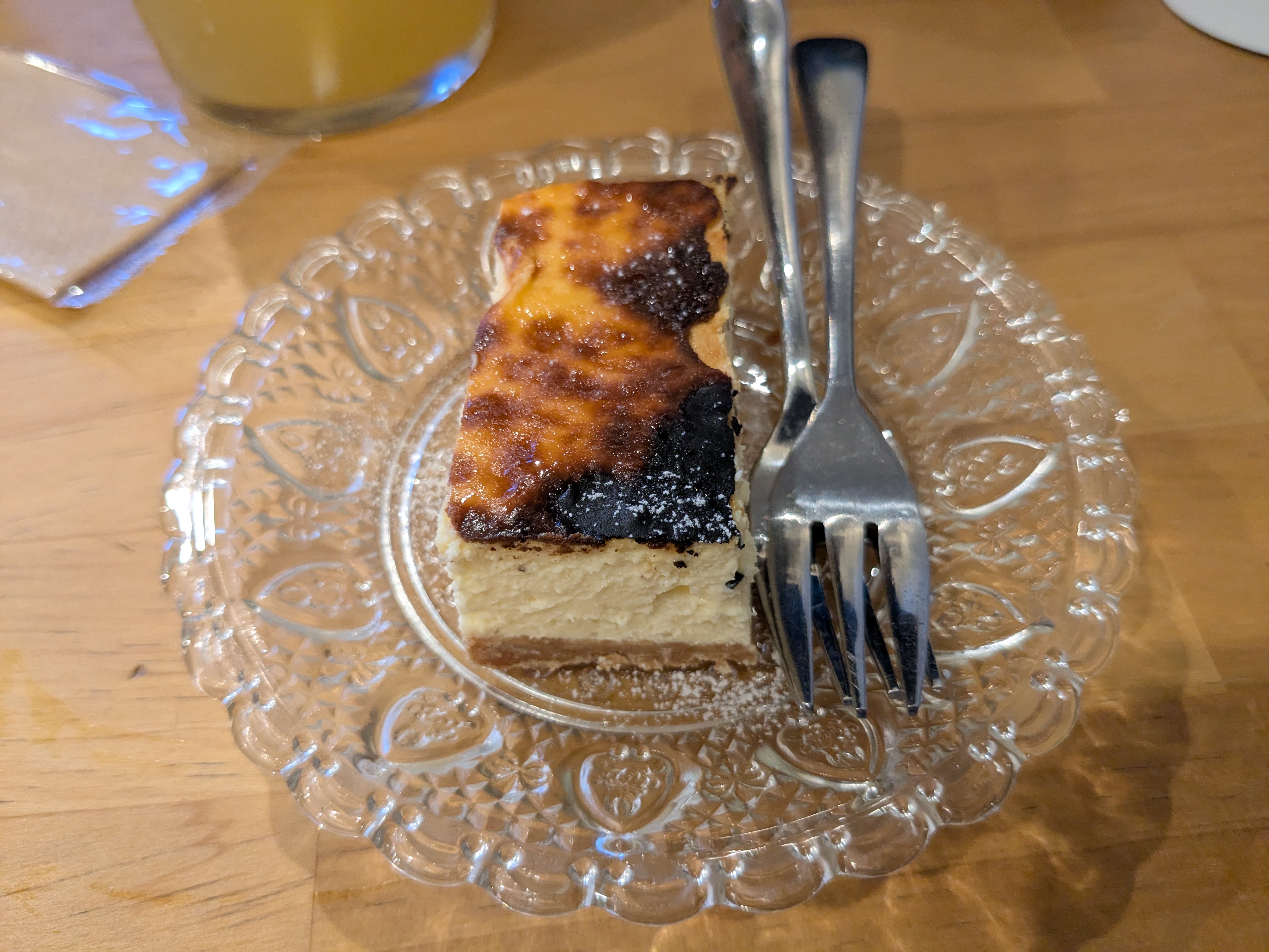 池袋駅　子連れカフェ　自家製濃厚チーズケーキ