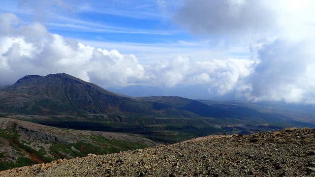 P9240633　13：38白雲岳を.jpg