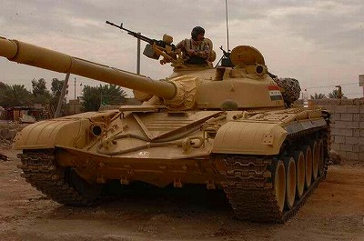 IRAQI guard t-72.jpg