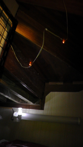階段下収納の照明