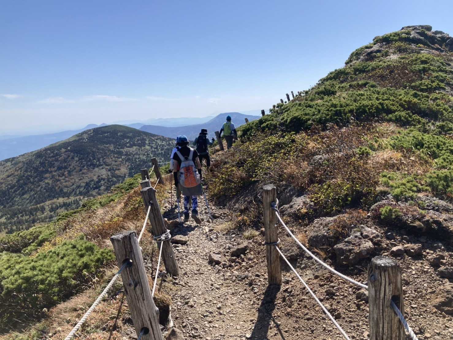 八甲田山紅葉登山ウォークはNWで | ANWC 青い森ノルディックウォーキングクラブ - 楽天ブログ