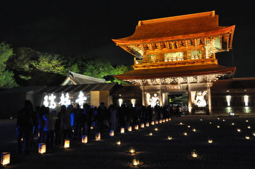 瑞龍寺　ライトアップ