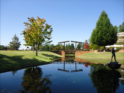 蓼科湖の彫刻公園.jpg