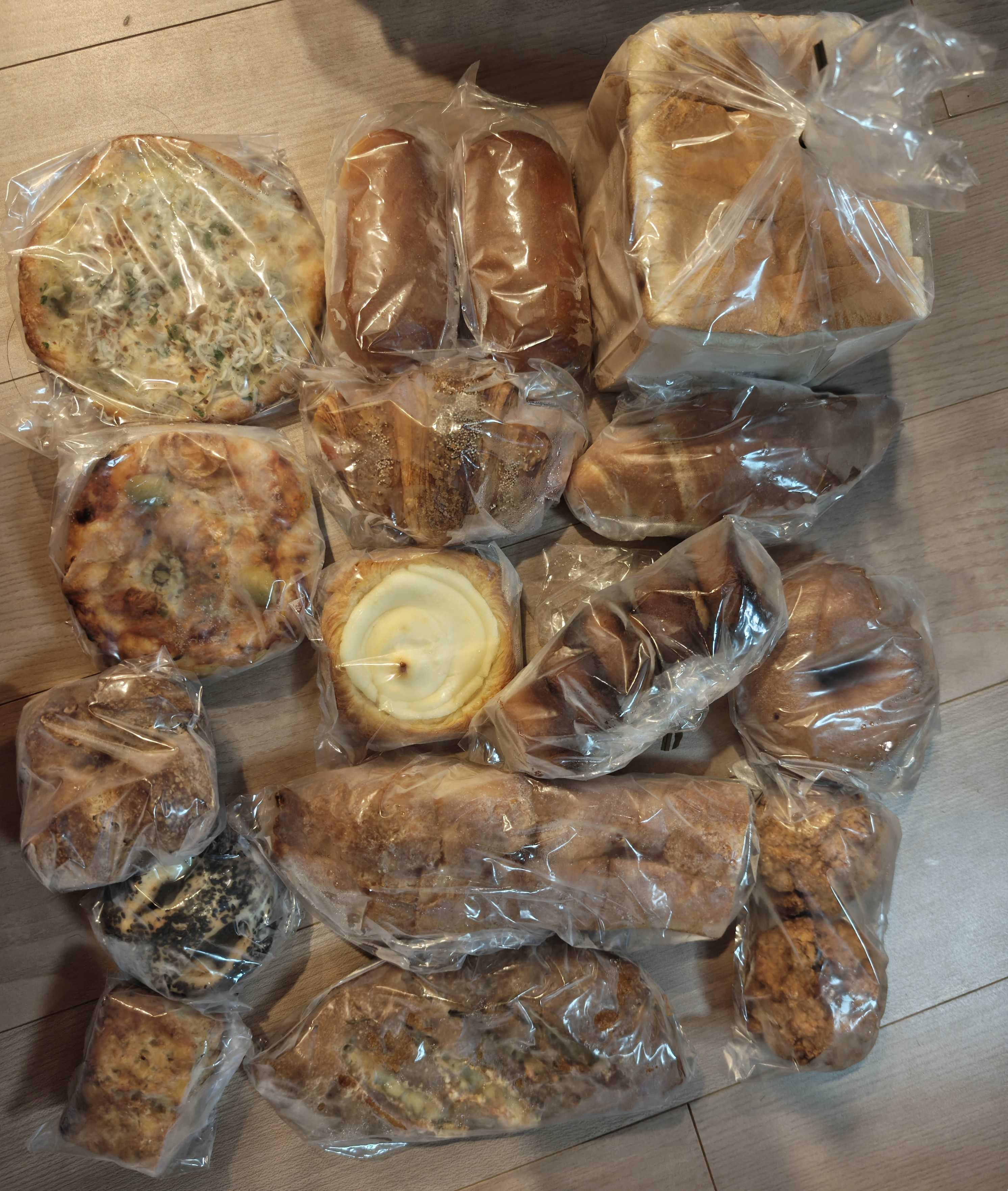 たまプラーザ駅　パン屋　ベッカライ徳太朗　通販　おうちで楽しむベッカライ徳多朗のパンセット