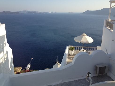 oia1.jpg
