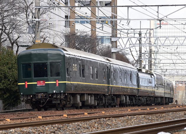 EF81-113 2015.01.28 8001レ　2 - コピー.jpg
