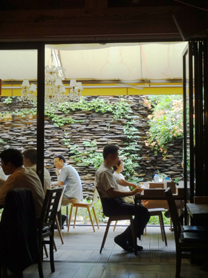 店内.jpg