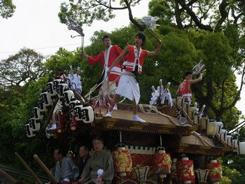 1367841712oxEDL3BgBJBome_1367841696.gif