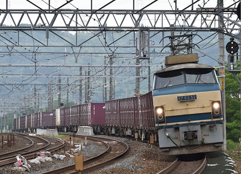 EF66-52 2015.05.18 5070レ.jpg