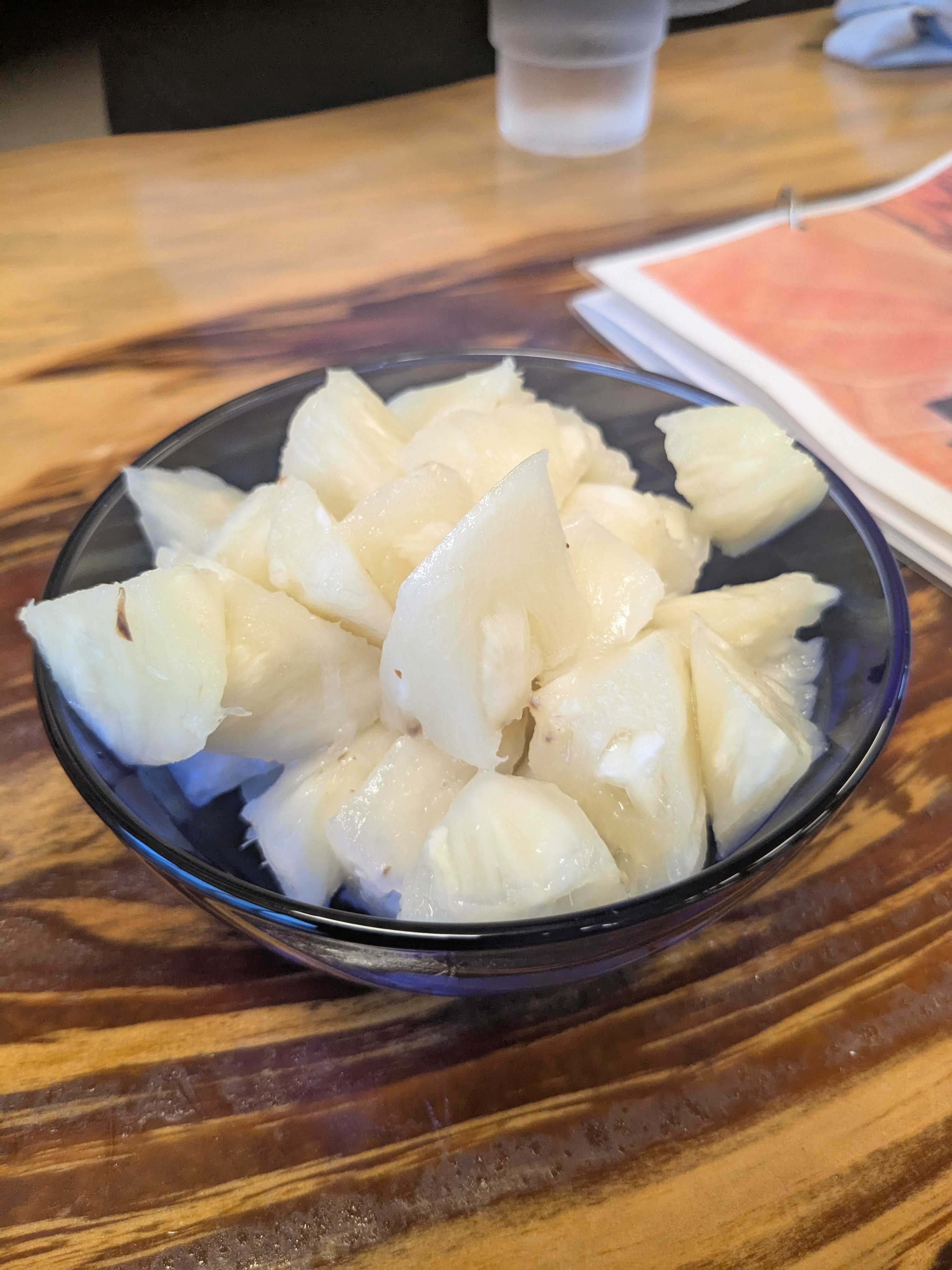 南ぬ島石垣空港からもほど近い三川食堂　子連れディナー　ピーチパイン
