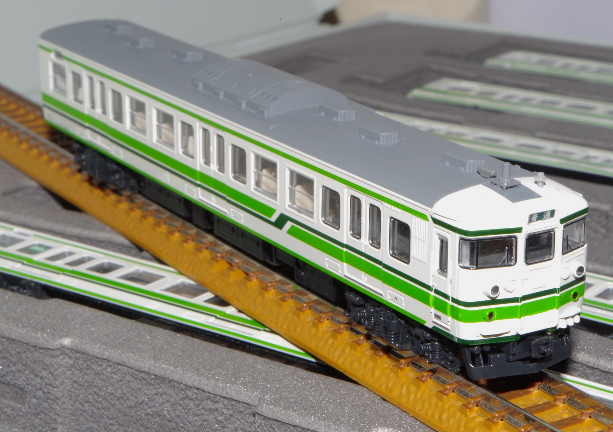 115系1000番代 新新潟色 3両セット - 鉄道模型